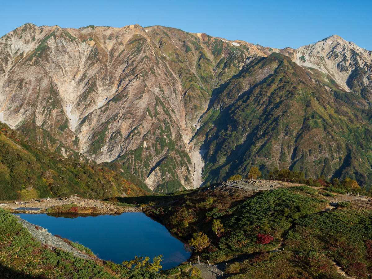 八方池と白馬連峰(9月下旬)